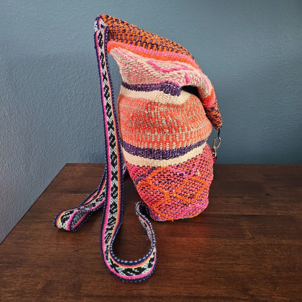 Vintage Peruvian Wool Boho Backpack Rucksack Sling bag Handwoven Zip top Peru - Picture 6 of 8